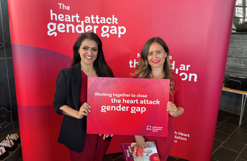 Natasha Asghar MS with Gemma Roberts from the British Heart Foundation.